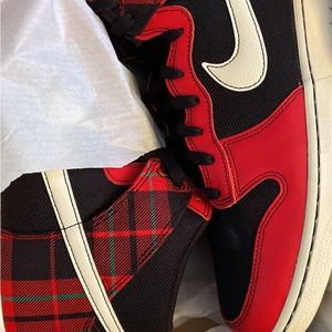 Men’s Size 13 Nike Dunk Hi Retro SE Shoes NIB